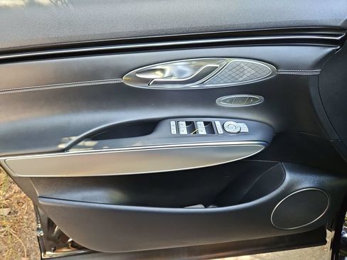 Used 2023 Genesis GV70 2.5T w/ Select Package AWD/4WD image 26