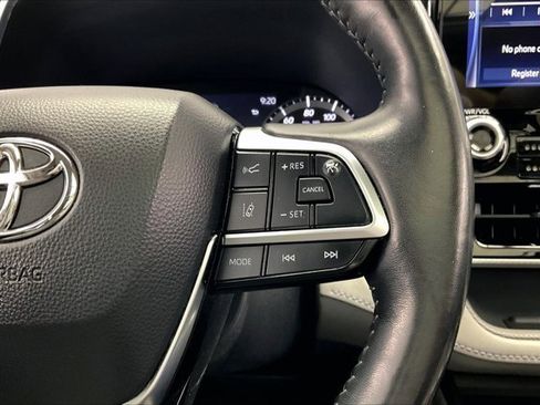 Used 2021 Toyota Highlander Platinum image 22