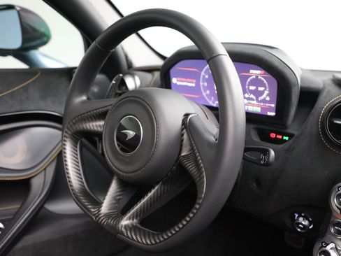 Used 2023 McLaren 720S Performance RWD image 43