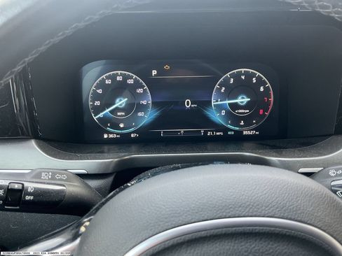 Used 2023 Kia Sorento SX FWD image 8
