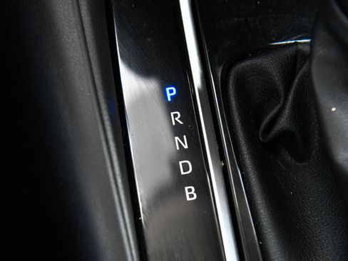 Used 2025 Toyota Corolla LE FWD image 26