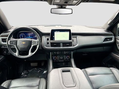 Used 2022 Chevrolet Suburban LT image 23