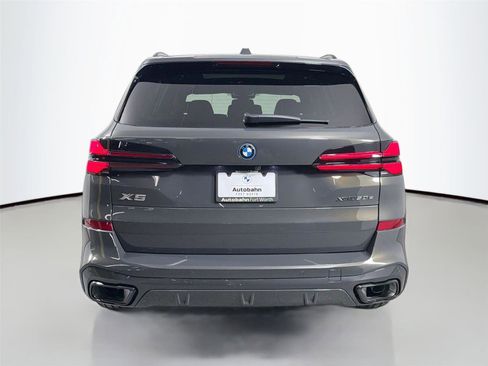 New 2026 BMW X5 xDrive50e AWD/4WD image 7