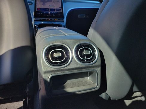 Certified 2025 Mercedes-Benz CLE 300 4MATIC Cabriolet image 10