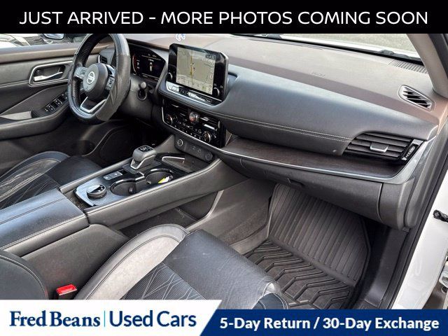 Certified 2021 Nissan Rogue Platinum AWD/4WD image 14