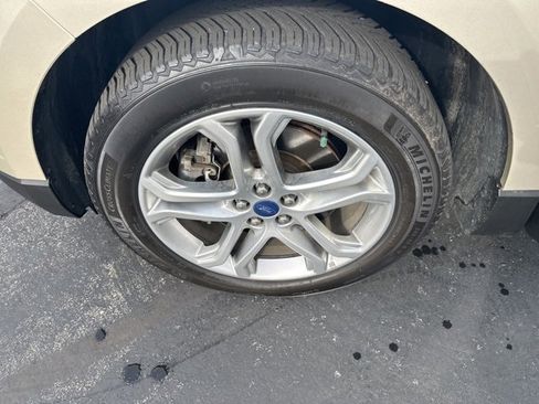 Used 2017 Ford Edge Titanium w/ Technology Package image 26