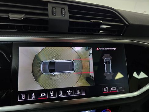 Certified 2025 Audi Q3 2.0T Premium Plus w/ Premium Plus Package image 27