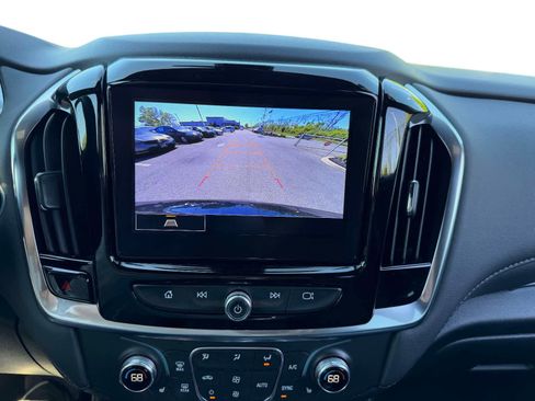 Used 2023 Chevrolet Traverse LT AWD/4WD image 27