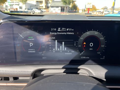 Used 2023 Nissan Ariya AWD image 16