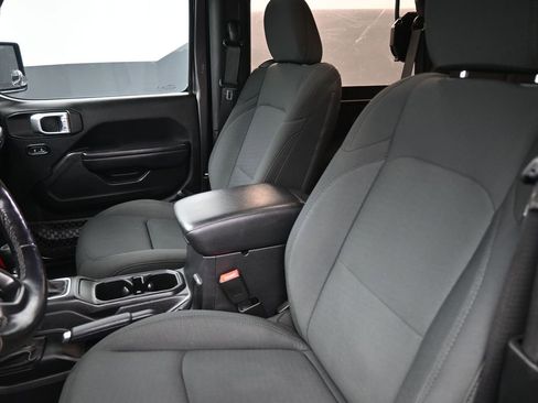 Used 2020 Jeep Wrangler Sport image 19