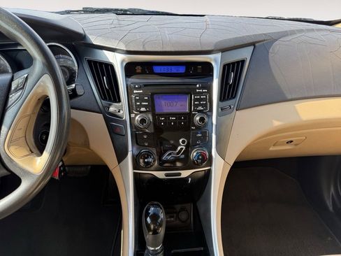 Used 2011 Hyundai Sonata GLS image 11