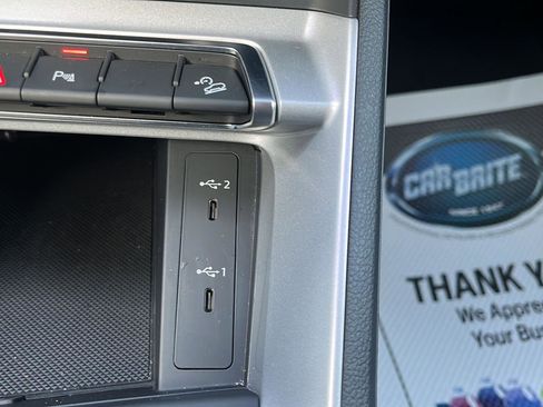 Used 2025 Audi Q3 2.0T Premium image 21