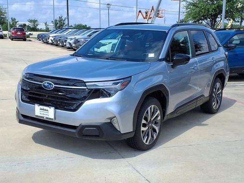 New 2026 Subaru Forester Touring AWD/4WD image 3
