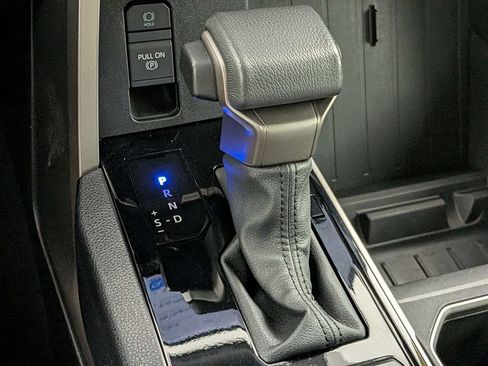 Used 2025 Toyota Tundra SR5 w/ SR5 Premium Package AWD/4WD image 17