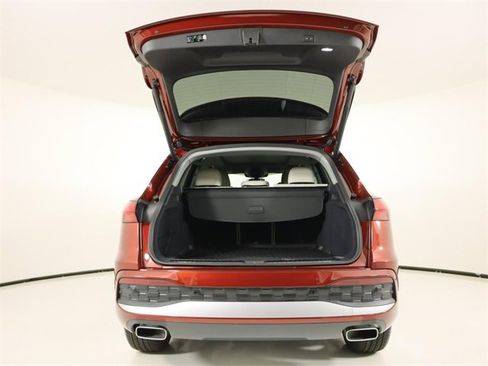 New 2025 Audi Q5 Prestige image 24
