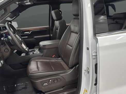 Used 2023 GMC Sierra 1500 Denali w/ Denali Reserve Package image 9