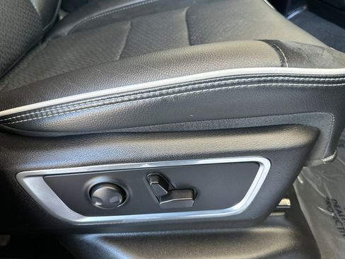 Used 2025 RAM 1500 Laramie image 23