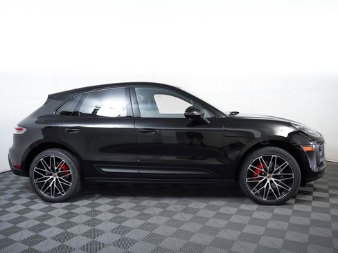 Used 2025 Porsche Macan S image 9
