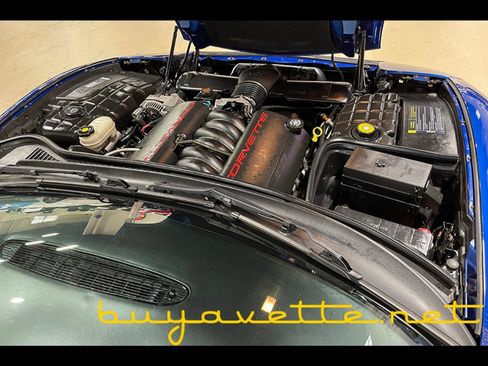 Used 2002 Chevrolet Corvette Coupe w/ Preferred Equipment Group2 image 24