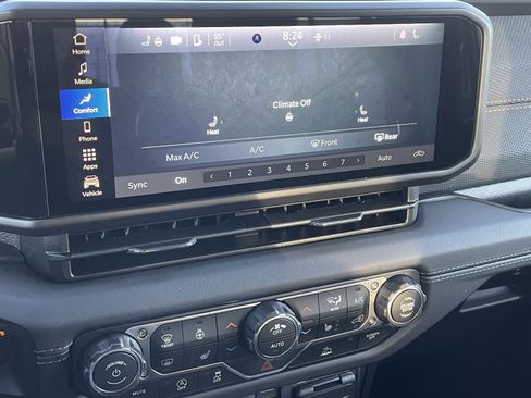 New 2026 Jeep Gladiator Mojave AWD/4WD image 27