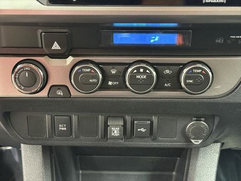 Certified 2022 Toyota Tacoma SR5 image 30