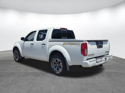 Used 2018 Nissan Frontier SV RWD image 6