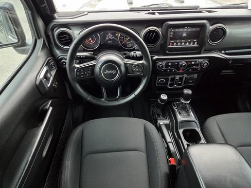 Used 2022 Jeep Wrangler Unlimited Sport AWD/4WD image 10
