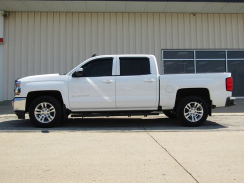 Used 2017 Chevrolet Silverado 1500 LT w/ All Star Edition AWD/4WD image 11