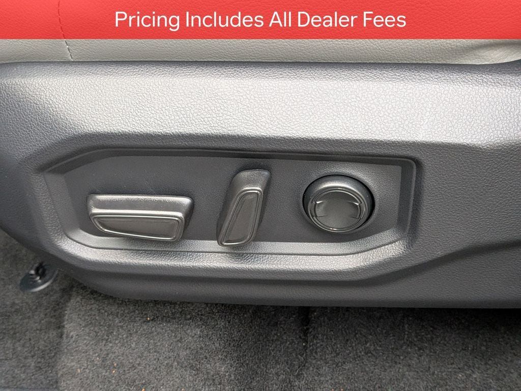 New 2025 Toyota Tundra Limited w/ TRD Off-Road Package AWD/4WD image 21