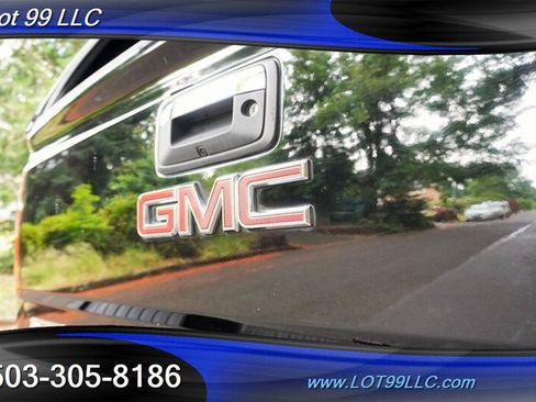 Used 2015 GMC Sierra 2500 Denali w/ Duramax Plus Package AWD/4WD image 33