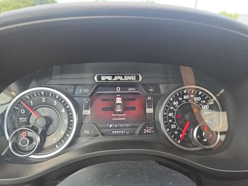 Used 2019 RAM 1500 Big Horn RWD image 22