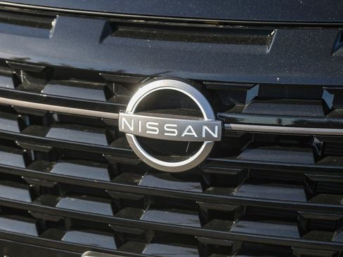 New 2026 Nissan Pathfinder SV w/ Cargo Package FWD image 5