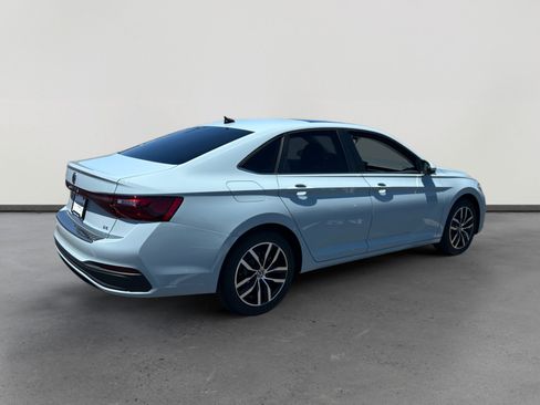 New 2026 Volkswagen Jetta SE FWD image 5