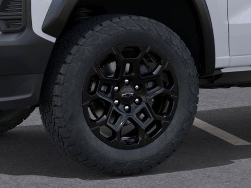 New 2026 Chevrolet Colorado Trail Boss AWD/4WD image 9