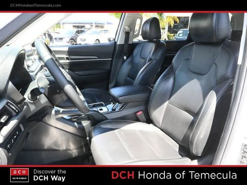 Used 2021 Kia Telluride S FWD image 18