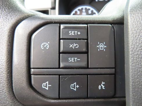 Used 2023 Ford F150 XLT AWD/4WD image 46