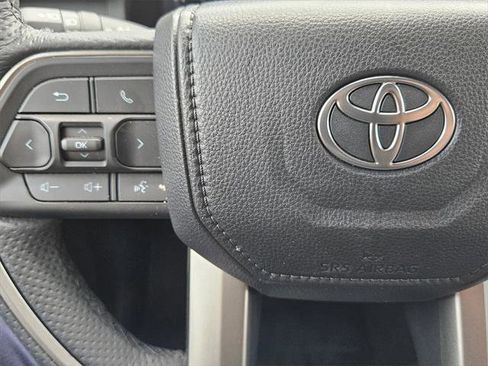 Certified 2025 Toyota Tacoma Trailhunter image 26
