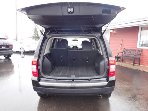 Used 2016 Jeep Patriot High Altitude image 5
