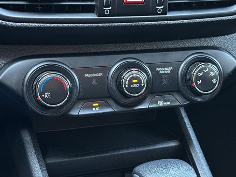 Used 2023 Kia Forte LXS image 18