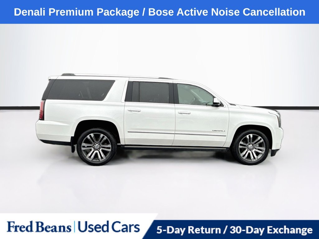 Used 2020 GMC Yukon XL Denali w/ Denali Premium Package AWD/4WD image 10