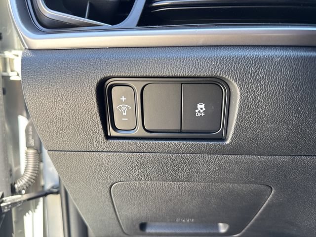 New 2026 Kia Sorento LX FWD image 34