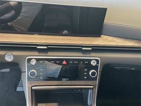 New 2025 Genesis GV80 3.5T Advanced image 9