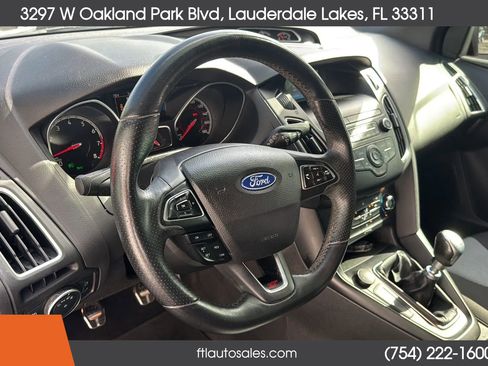 Used 2018 Ford Focus ST image 53