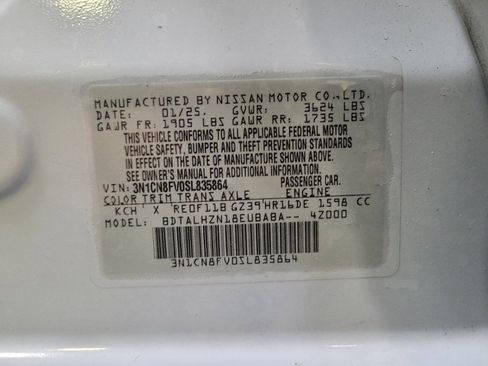 Used 2025 Nissan Versa SR FWD image 33