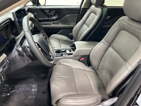 New 2026 Lincoln Corsair Reserve image 9