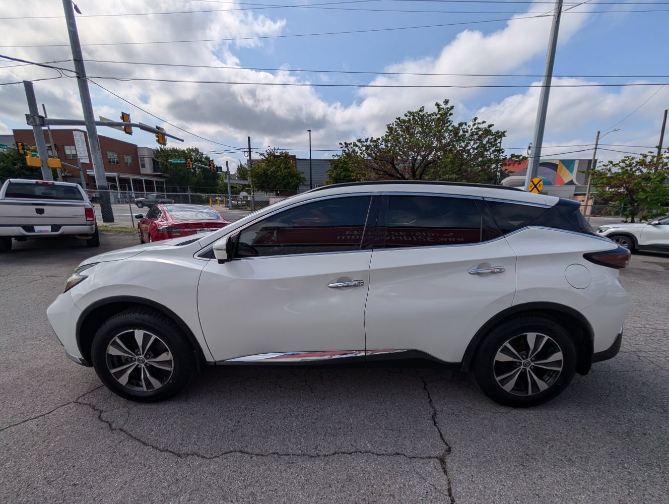 Used 2019 Nissan Murano SV w/ Premium Package AWD/4WD image 9