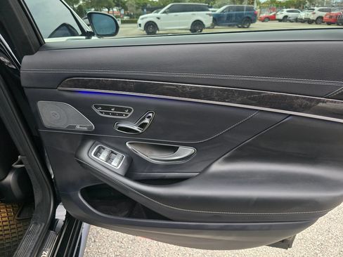 Used 2019 Mercedes-Benz S 560 4MATIC Sedan image 21