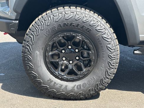 New 2026 Chevrolet Colorado ZR2 w/ ZR2 Bison Edition image 30