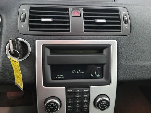 Used 2013 Volvo C70 T5 FWD image 19