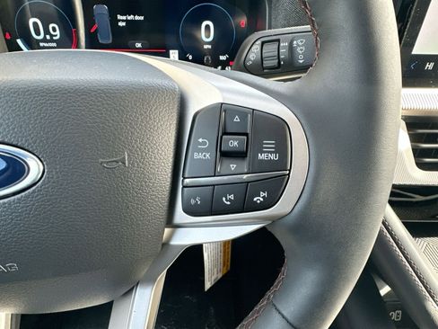 New 2026 Ford Explorer Active w/ Active Comfort Package image 19